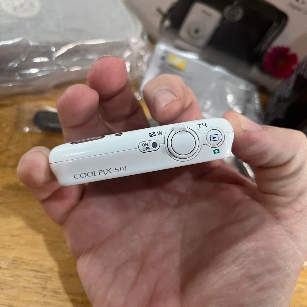 Nikon coolpix s01